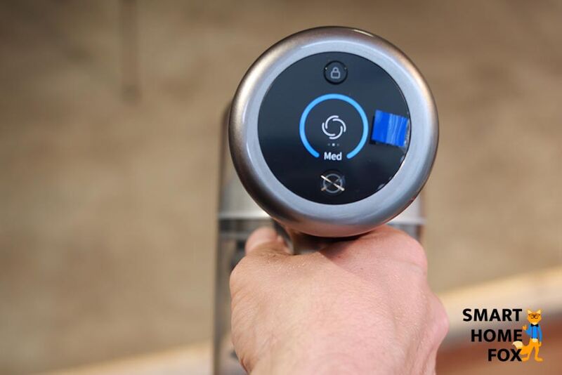 The OLED-Display of the Dreame V11